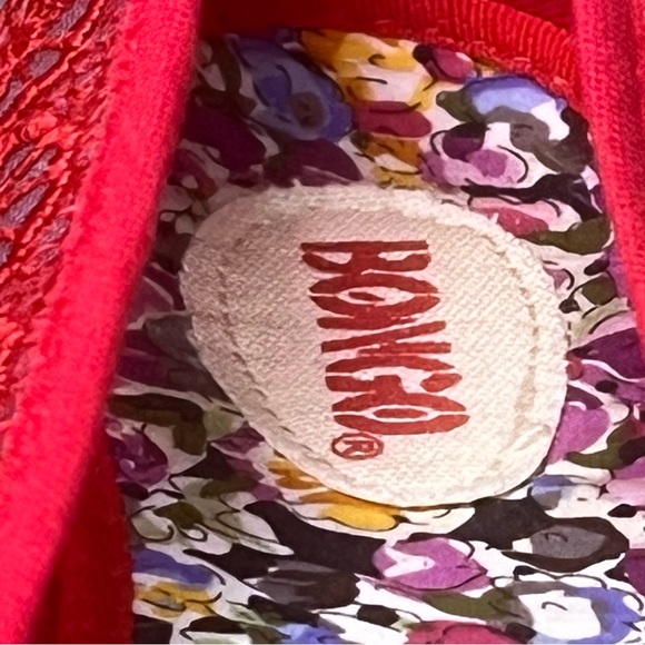 Bongo Women's Red Crochet Flower Cut Out Round Toe Flat Shoes Size 10 Vintage - Picture 11 of 12